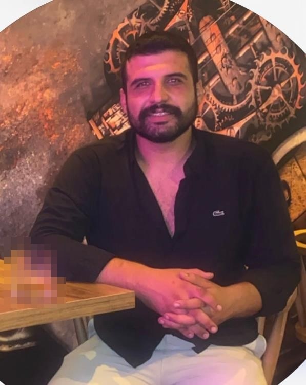 Alanya&rsquo;da seyir halindeki araca silahlı saldırı: 1 &ouml;l&uuml;
