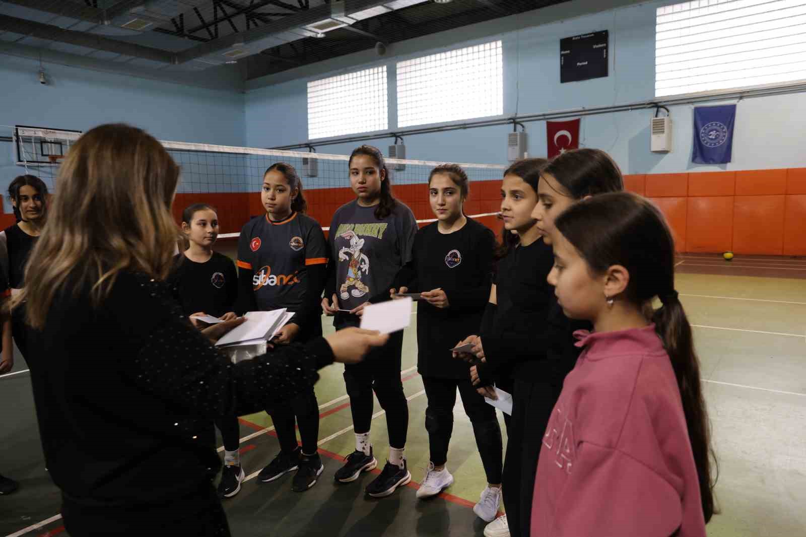 Enkazdan çıktı, umut oldu: "Kozan’dan Pazarcık’a Gönül Köprüsü"