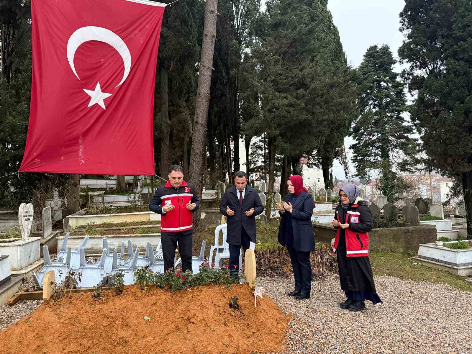 Kaymakam Uzan’ın ilk ziyareti şehit ailesi oldu