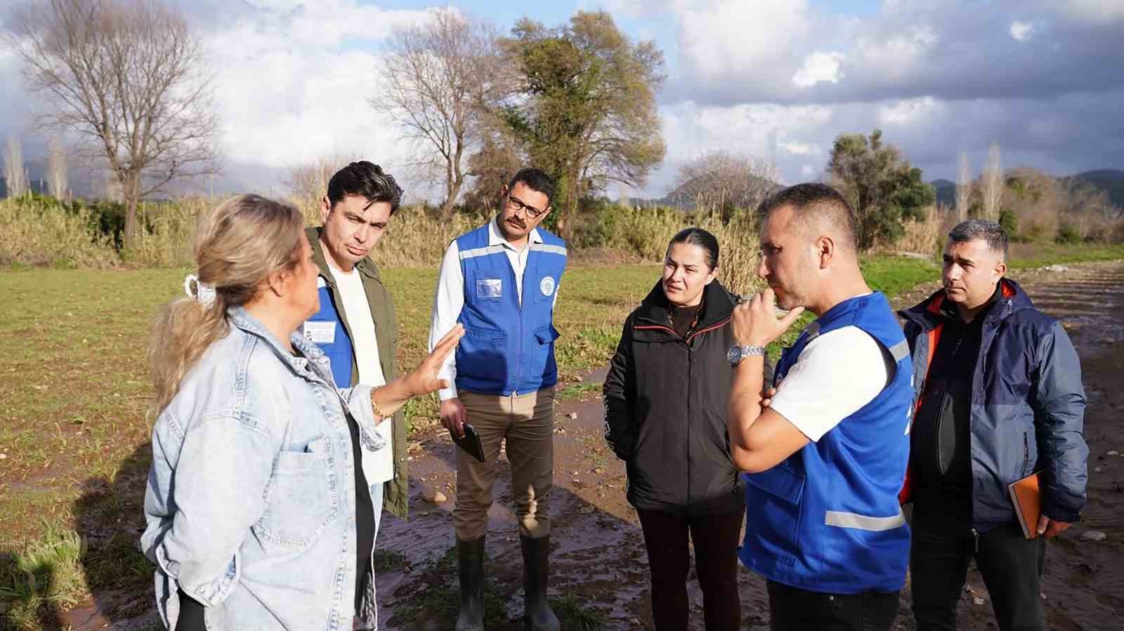 Muğla B&uuml;y&uuml;kşehir&rsquo;den K&ouml;yceğiz&rsquo;de sel sonrası &uuml;reticiye destek

