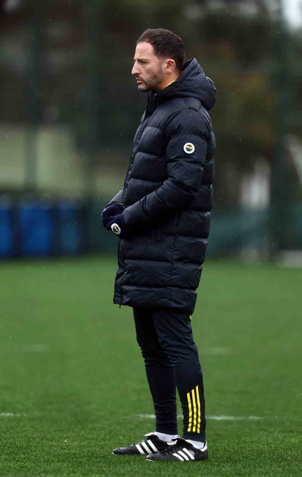 Fenerbah&ccedil;e&rsquo;de Trabzonspor ma&ccedil;ı hazırlıkları tamamlandı
