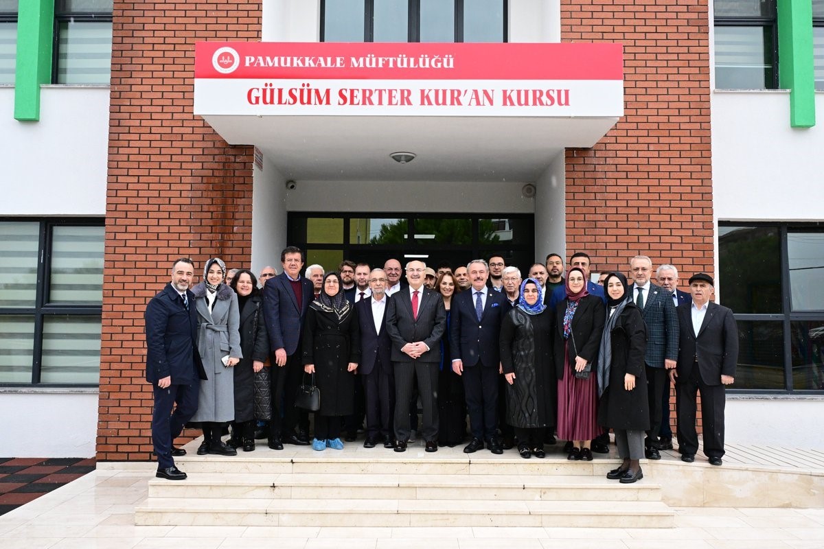Denizli&rsquo;de Valide Sultan Camii ve Sağlık Merkezi hizmete a&ccedil;ıldı
