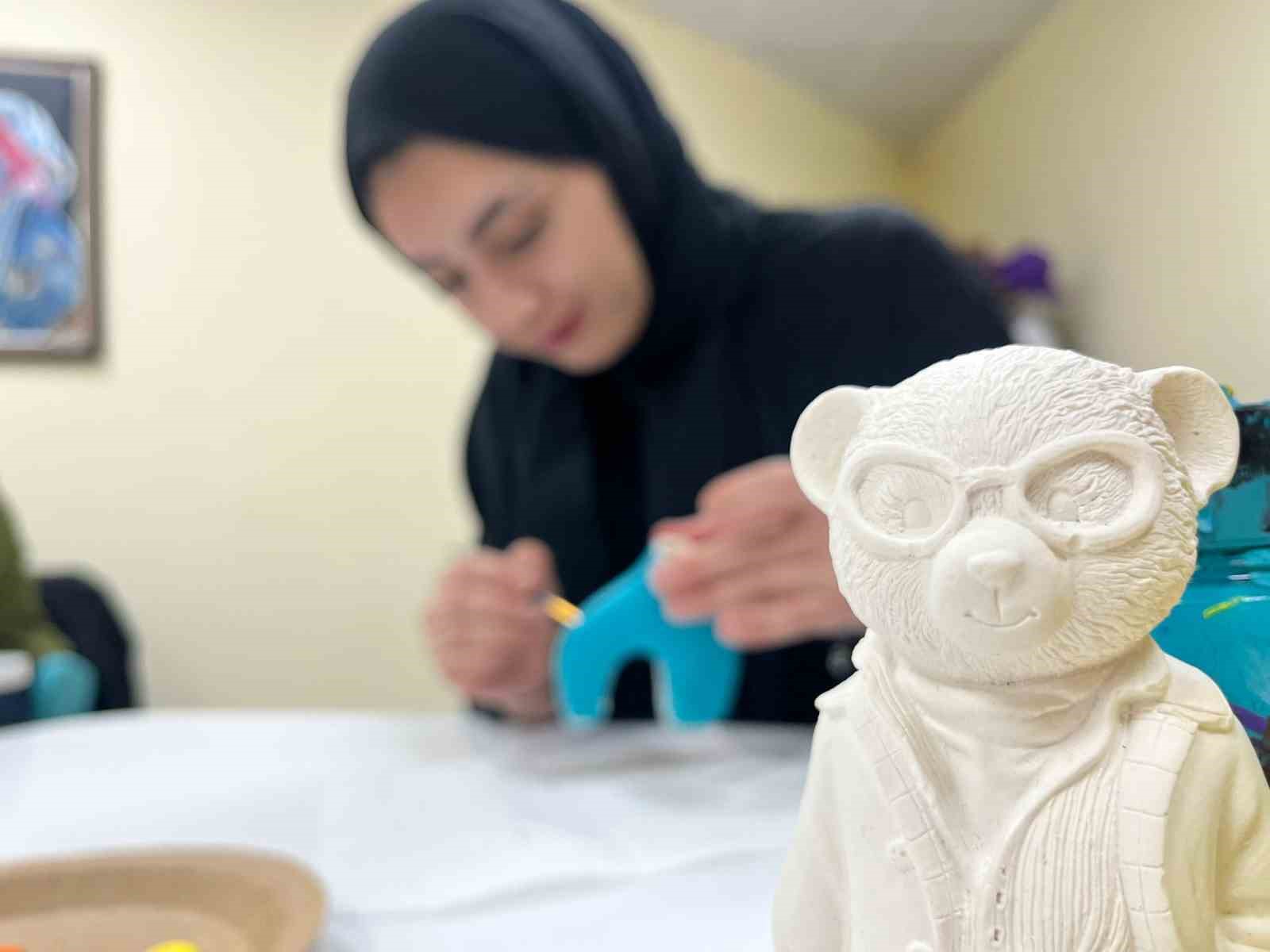 Uluslararası Gen&ccedil;lik Merkezi&rsquo;nde sanat at&ouml;lyeleri gen&ccedil;lerle buluşmaya devam ediyor
