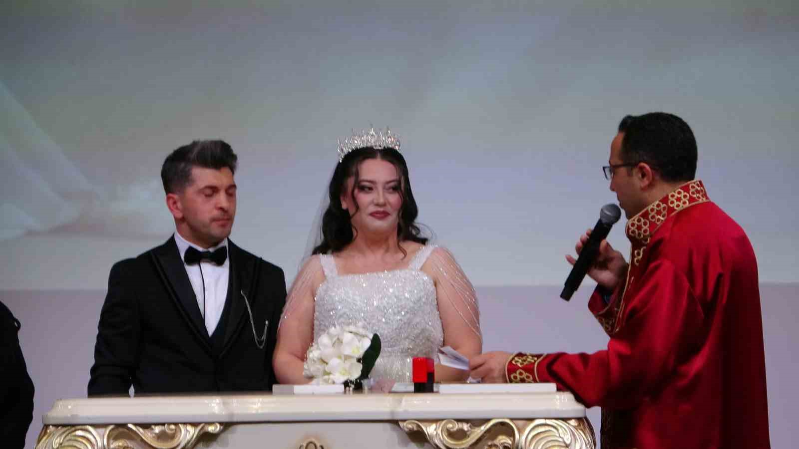 Gaziantep&rsquo;te 14 Şubat&rsquo;ta 62 &ccedil;ift evliliğe "Evet" dedi
