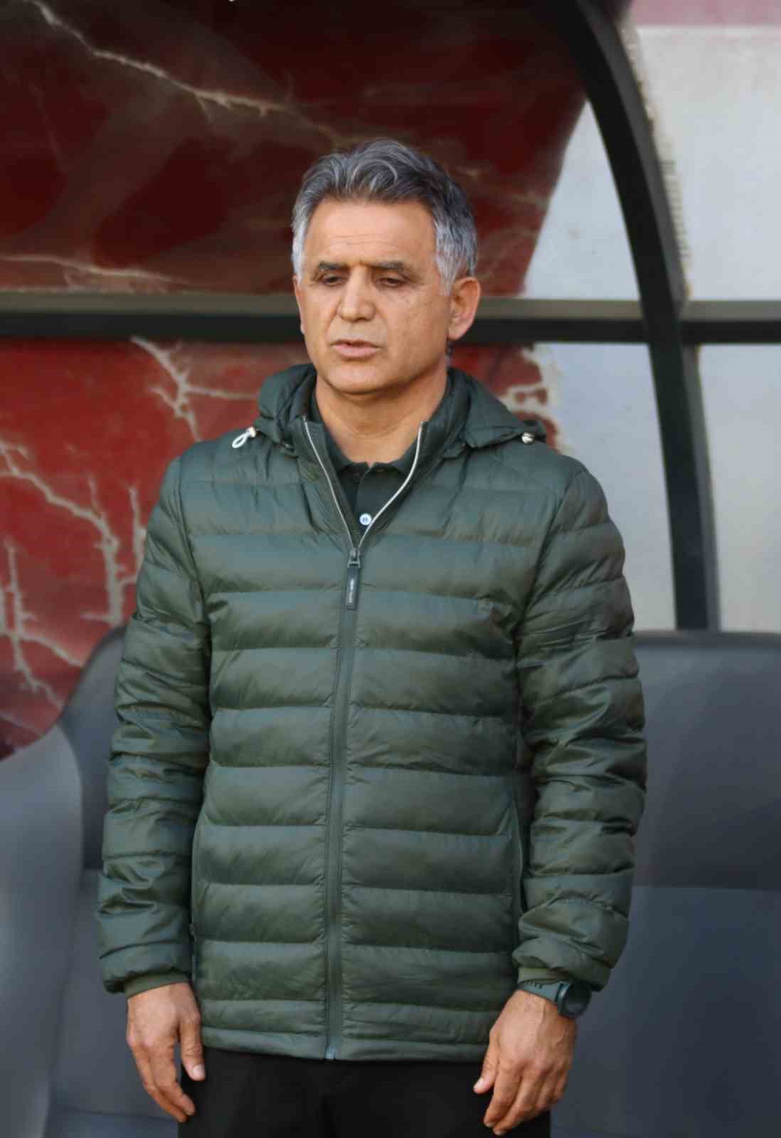 TFF 3. Lig: Karşıyaka: 3 - İzmir &Ccedil;oruhlu FK: 1
