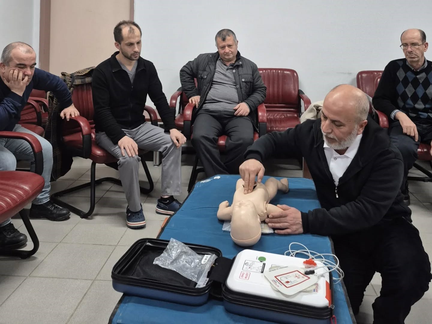 Bilecik&rsquo;te huzurevi personeli &lsquo;Temel İlkyardım&rsquo; eğitimini tamamladı
