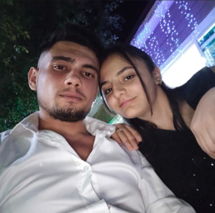 Minib&uuml;s ile otomobil kafa kafaya &ccedil;arpıştı: 2 &ouml;l&uuml;, 4 yaralı