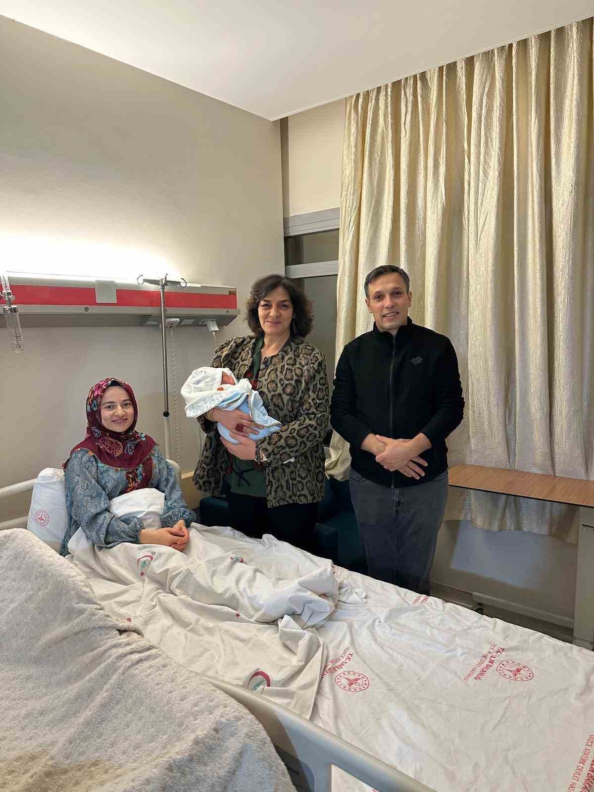 Başkomiser &Ccedil;ekerekli&rsquo;nin sevincine ortak oldular
