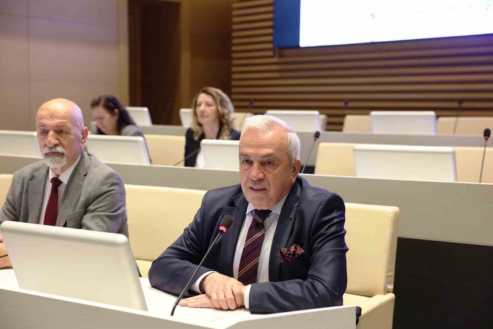 Kentsel d&ouml;n&uuml;ş&uuml;mde &ouml;rnek model Barış Mahallesi sakinlerine anlatıldı
