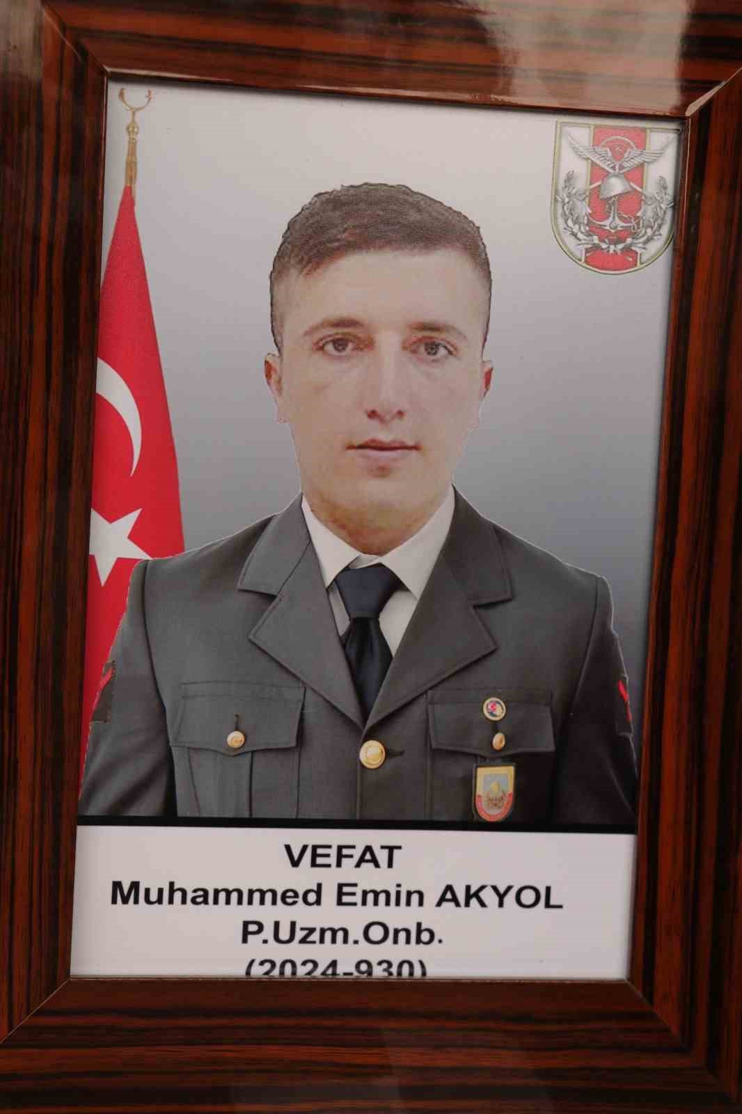 Uzman &Ccedil;avuş Muhammet Emin Akyol, son yolculuğuna uğurlandı
