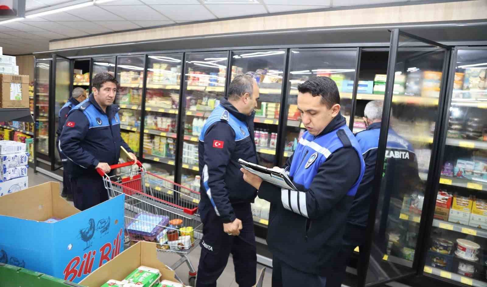Akdeniz&rsquo;de Ramazan ayı &ouml;ncesi market ve fırınlara sıkı denetim
