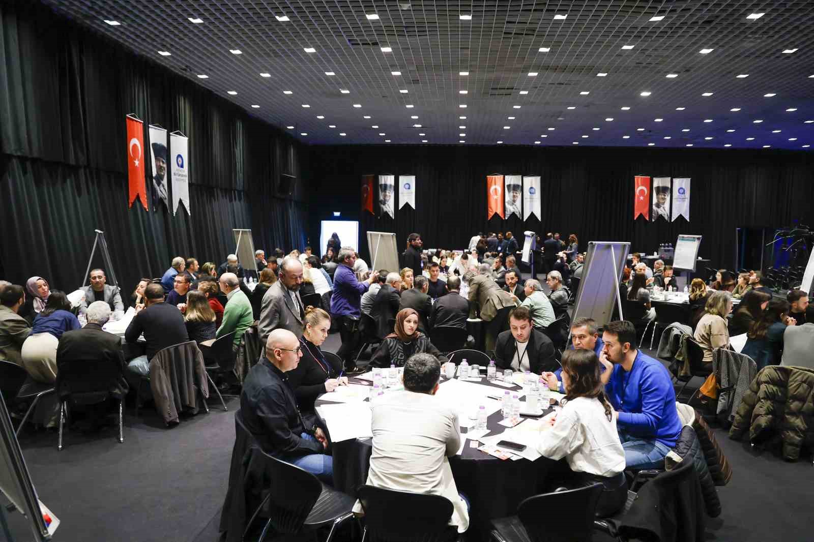 Antalya&rsquo;da 2040 yılına y&ouml;nelik ulaşım sistemi oluşturmak i&ccedil;in &ccedil;alıştay
