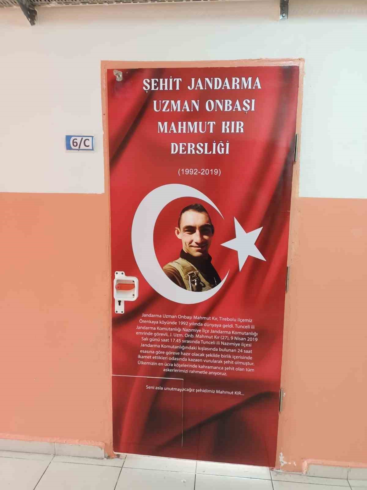 Tirebolu&rsquo;da &ouml;ğrenciler şehitleri sınıf kapılarında tanıyacak
