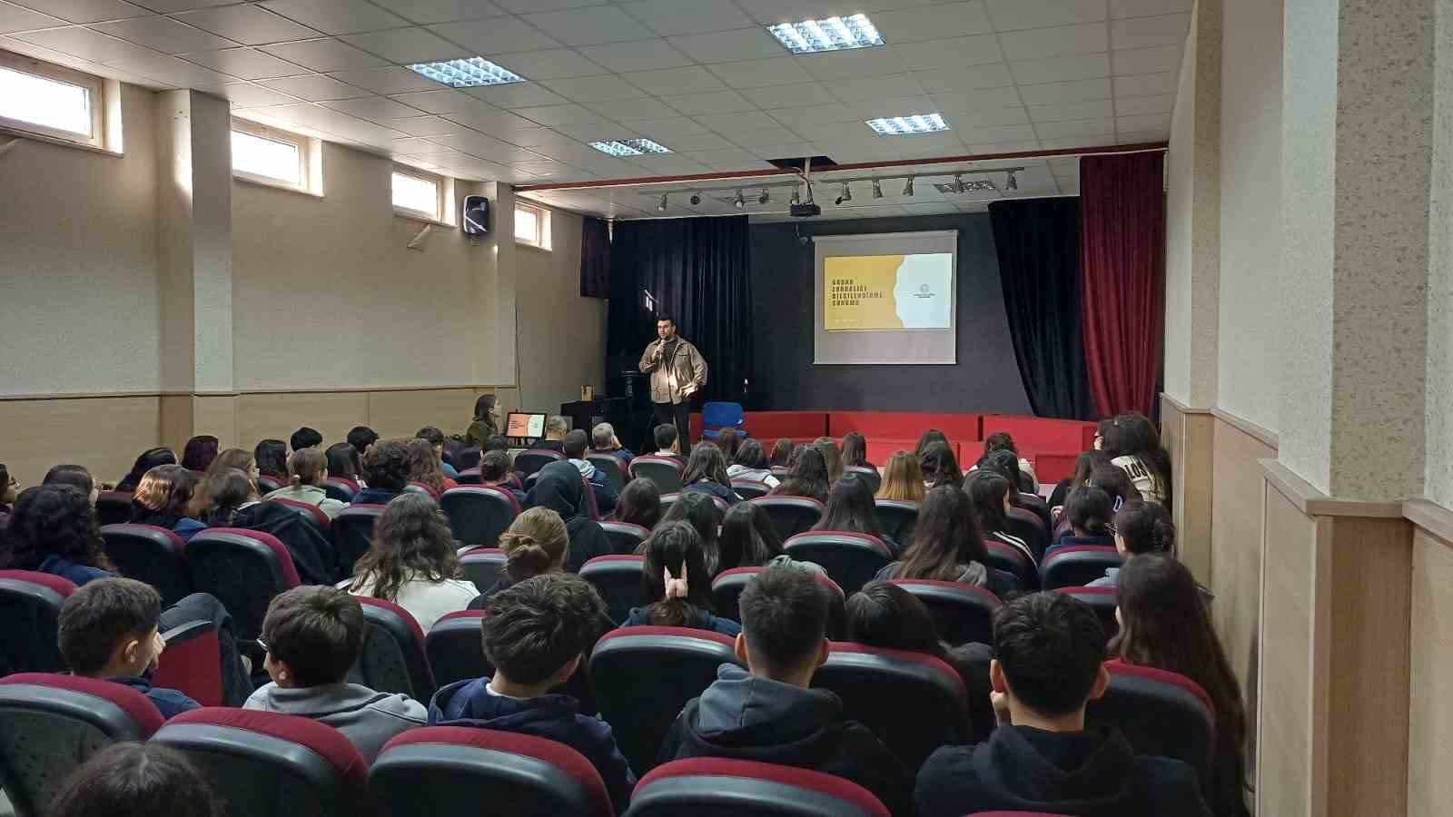 Manisa Ticaret Borsası Anadolu Lisesi’nden ’Akran Zorbalığı" semineri