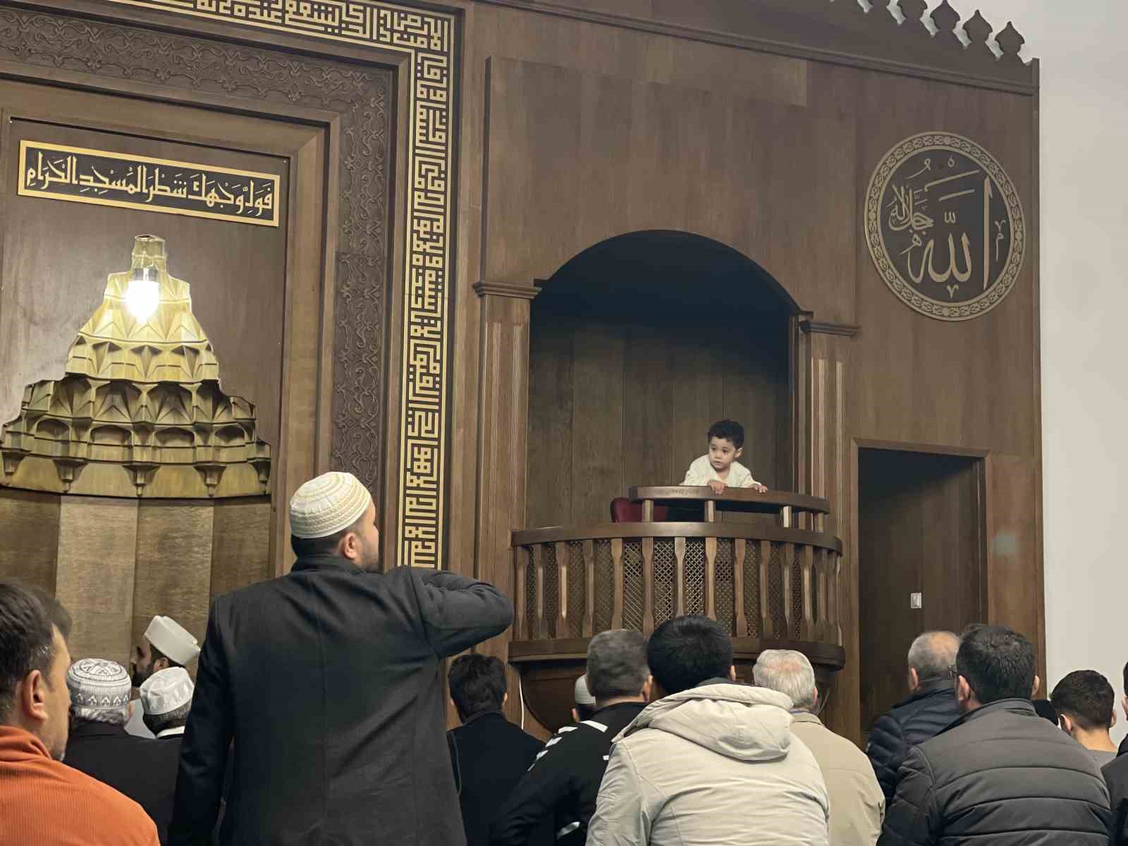 Osmaniye’de Ramazan ayının ilk teravi namazı kılındı