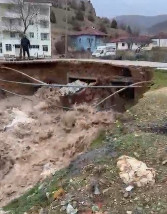 Yozgat&rsquo;ta aşırı yağış sele neden oldu
