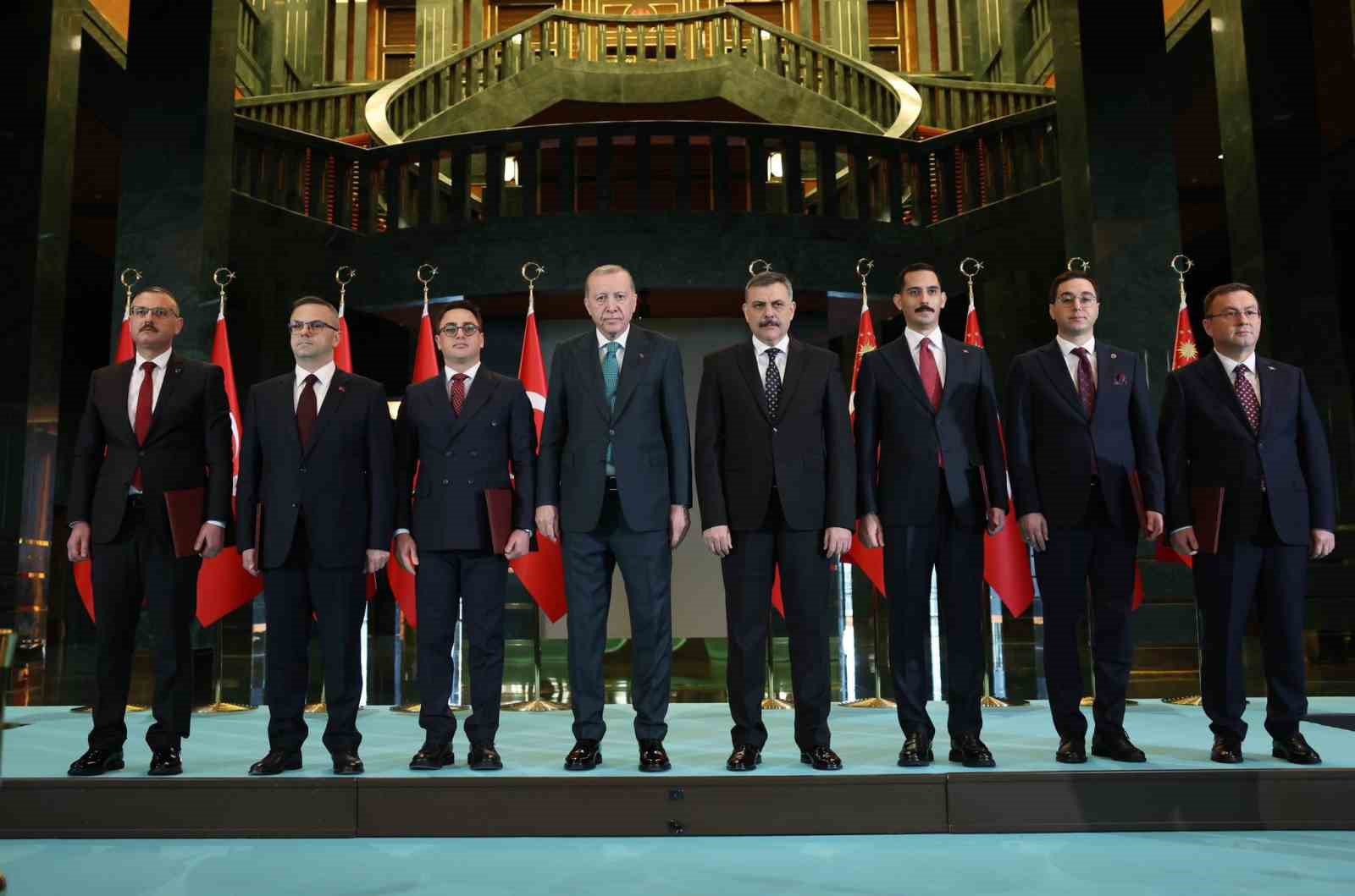 Gerc&uuml;ş Kaymakamı Muhammed &Ouml;ztaş&rsquo;a Cumhurbaşkanlığı K&uuml;lliyesinde anlamlı &ouml;d&uuml;l
