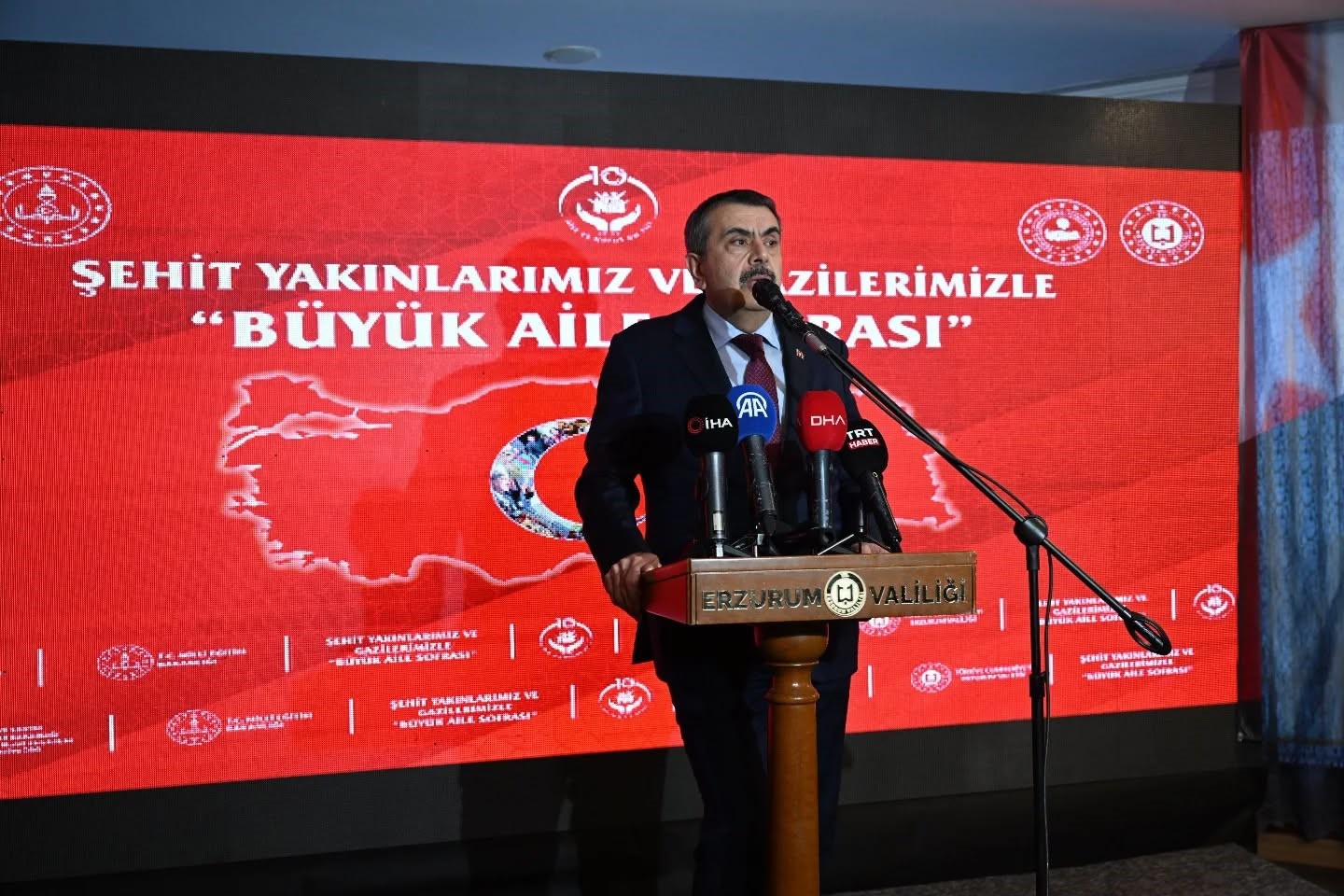 Şehit yakınları ve gaziler Ramazan sofrasında buluştu
