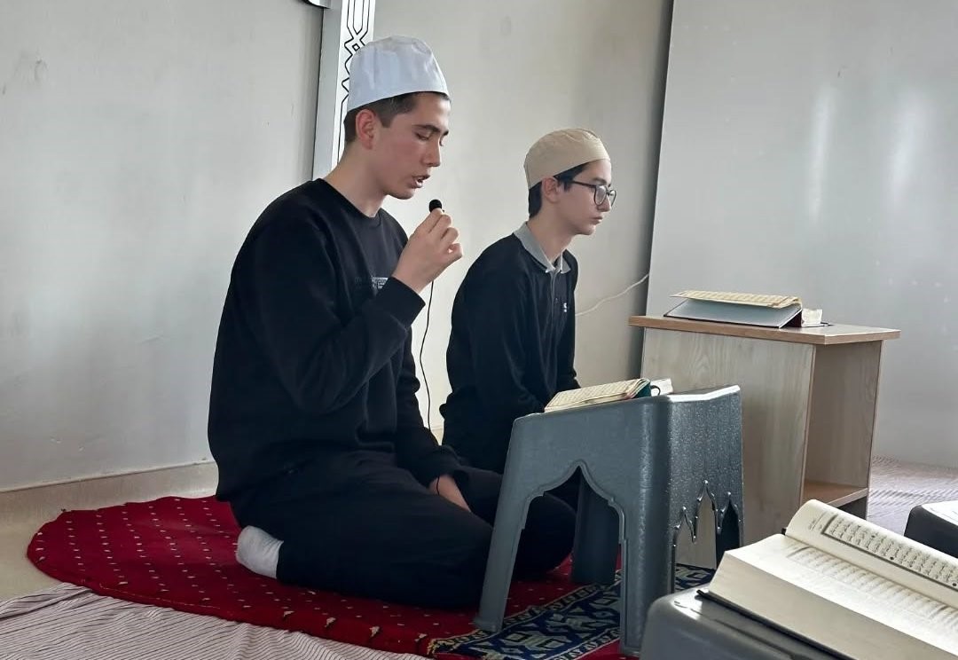 K&uuml;tahya&rsquo;da kalpler Kur&rsquo;an-ı Kerim ile aydınlandı
