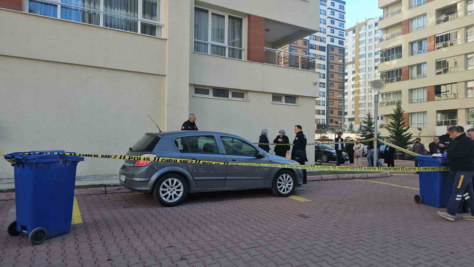 Talas’ta bir kişi aracında ölü bulundu