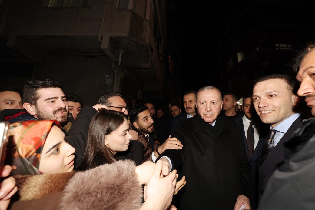 Cumhurbaşkanı Erdoğan, iftarda Kayacık ailesinin misafiri oldu