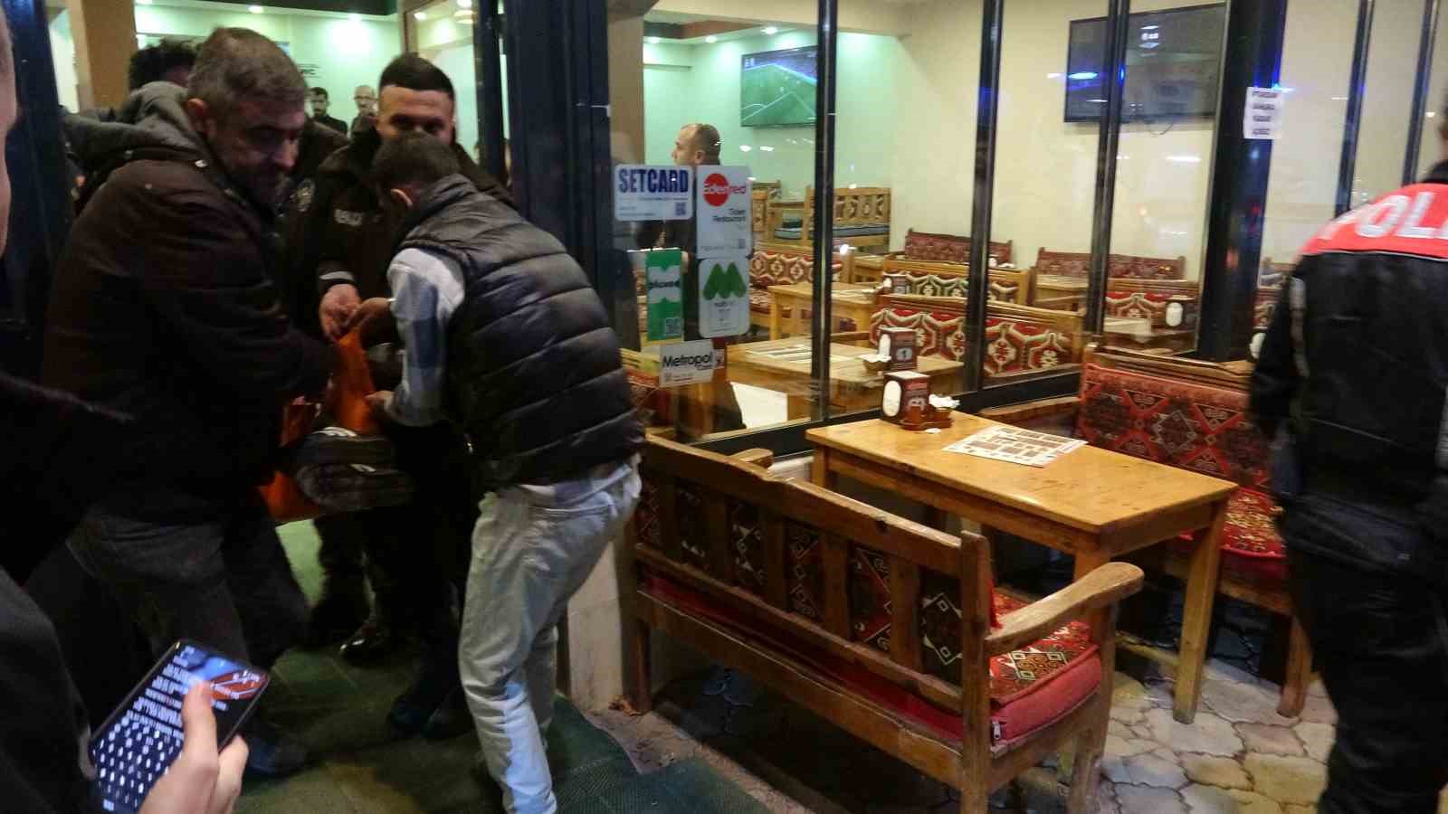 Malatya&rsquo;da husumetlilerin kavgası kanlı bitti: 1 yaralı
