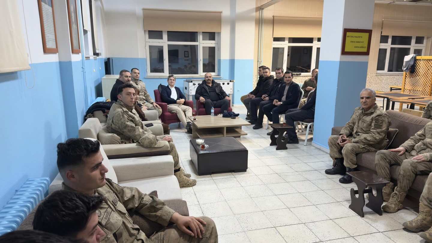 Kemaliye’de Başbağlar Jandarma Karakolu’nda iftar programı düzenlendi