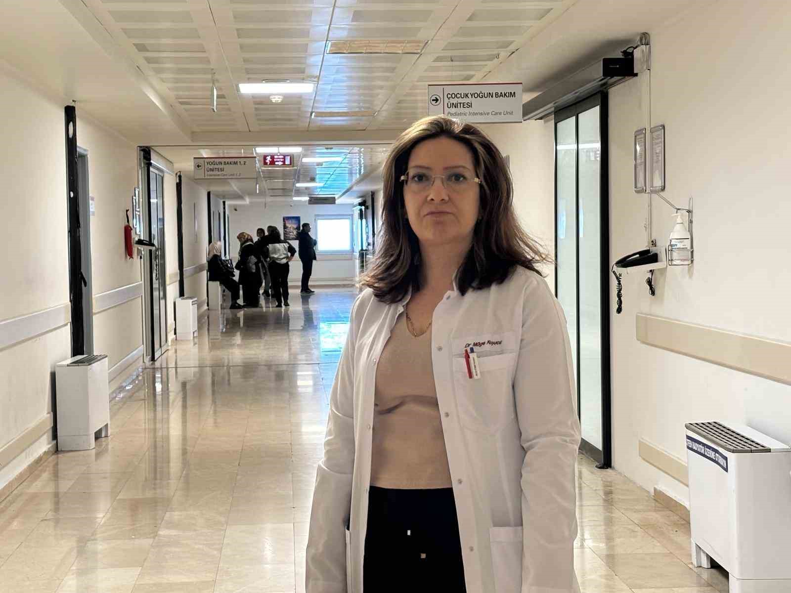 Başıboş k&ouml;pekler tehlike sa&ccedil;ıyor
