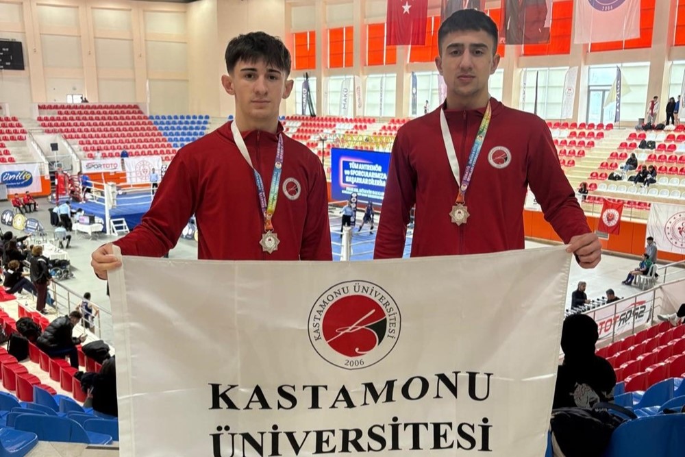 Kastamonu Üniversitesi’nden Muay Thai Şampiyonası’nda iki Türkiye ikinciliği