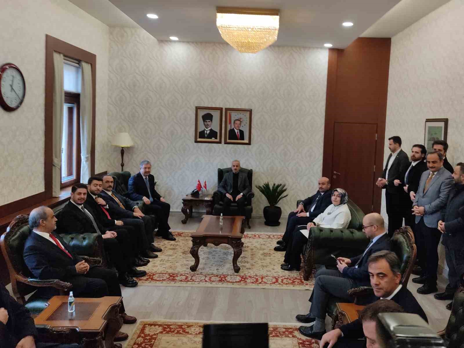 Bakan Uraloğlu, Eskişehir Valiliği’ni ziyaret etti