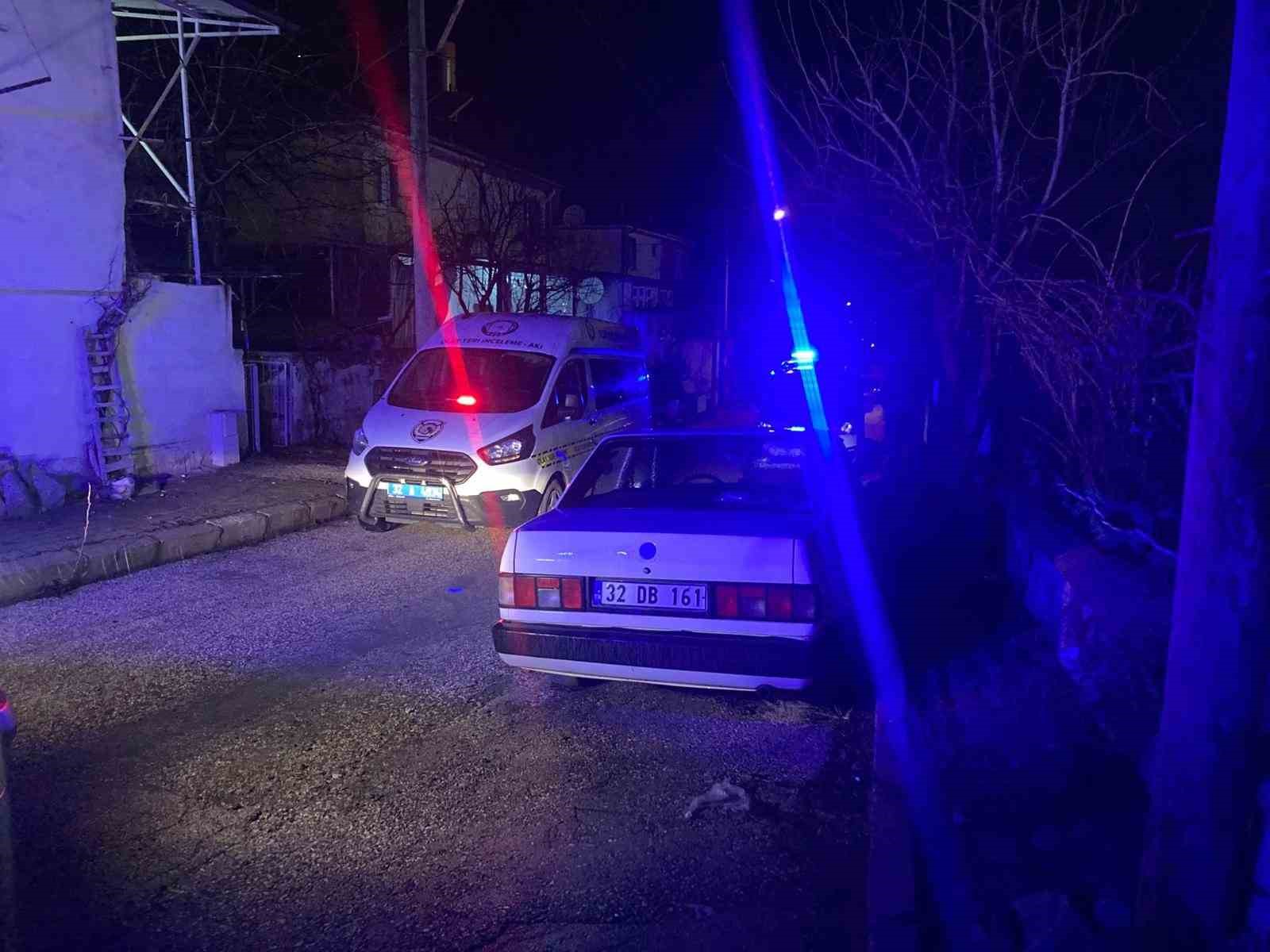 Yalnız yaşayan 78 yaşındaki adam evinde ölü olarak bulundu