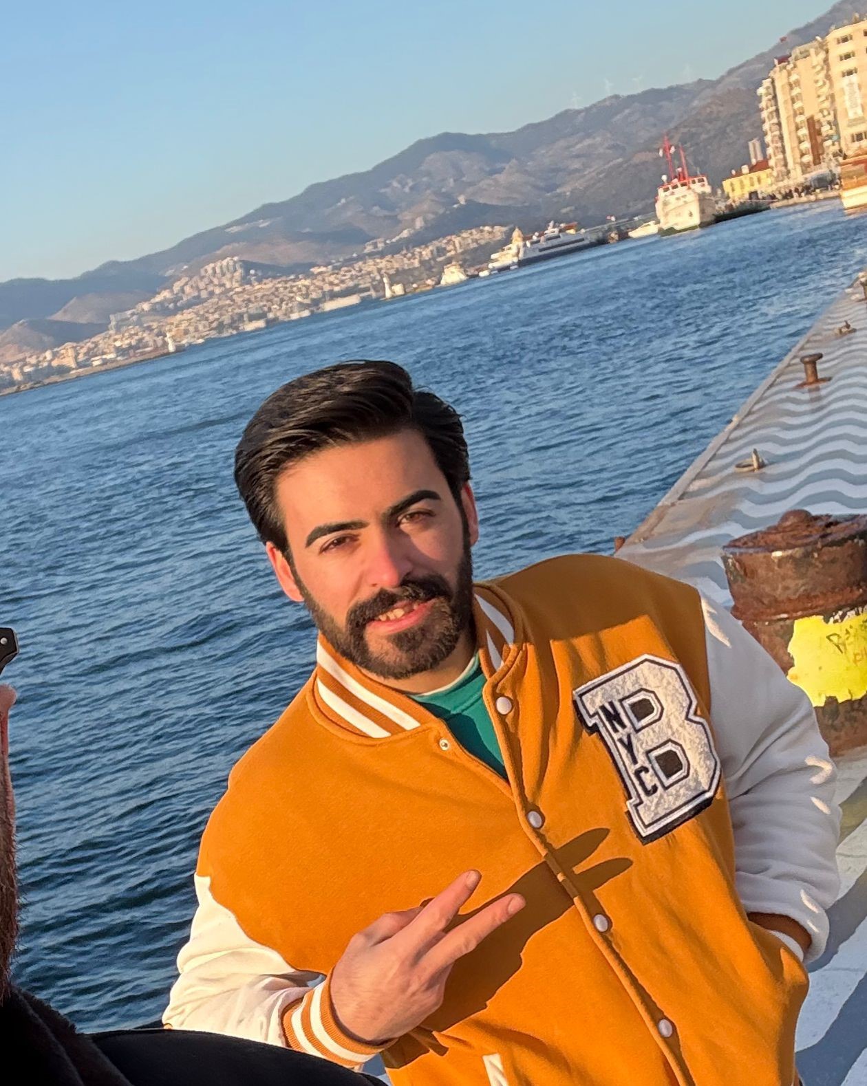 Penceredeki sinekliği parçalayarak evden ayrılan psikolojik rahatsızlıkları bulunan genç sırra kadem bastı