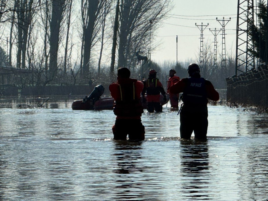 Meriç Nehri çevresinde can pazarı: Vatandaşlar tahliye ediliyor