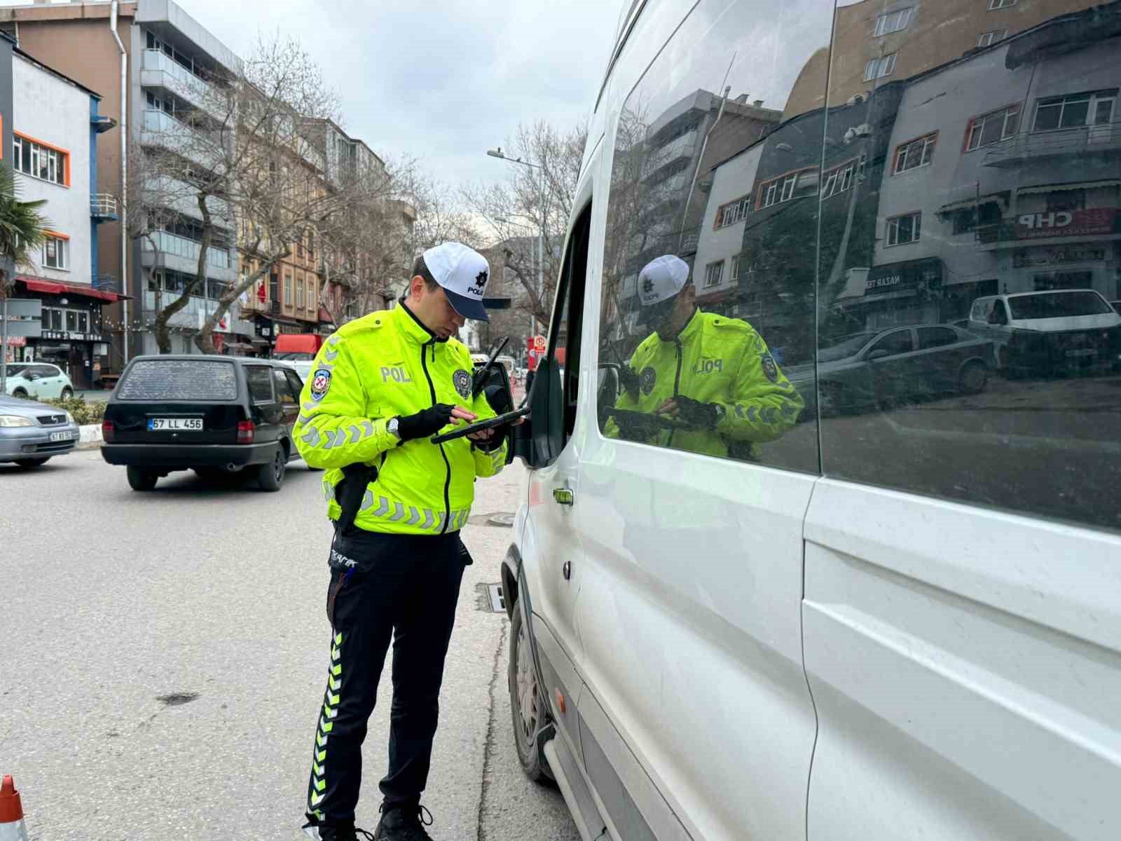 Zonguldak&rsquo;ta ticari ara&ccedil;lara sıkı denetim
