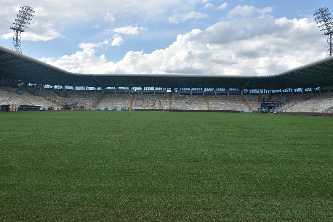 &Ccedil;akmur&rsquo;dan stadyum a&ccedil;ıklaması
