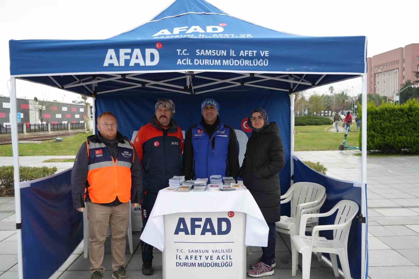 Deprem Sim&uuml;lasyon Tırı Samsun&rsquo;da eğitimlere başladı
