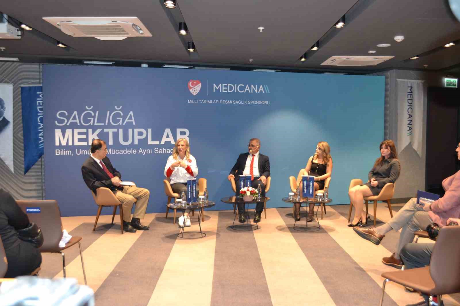 A Milli Kadın Futbol Takımı&rsquo;ndan kanser hastalarına moral ziyareti
