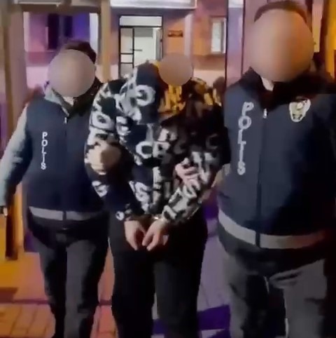 Bursa&rsquo;da 1 kilo 280 gram esrar ele ge&ccedil;irildi
