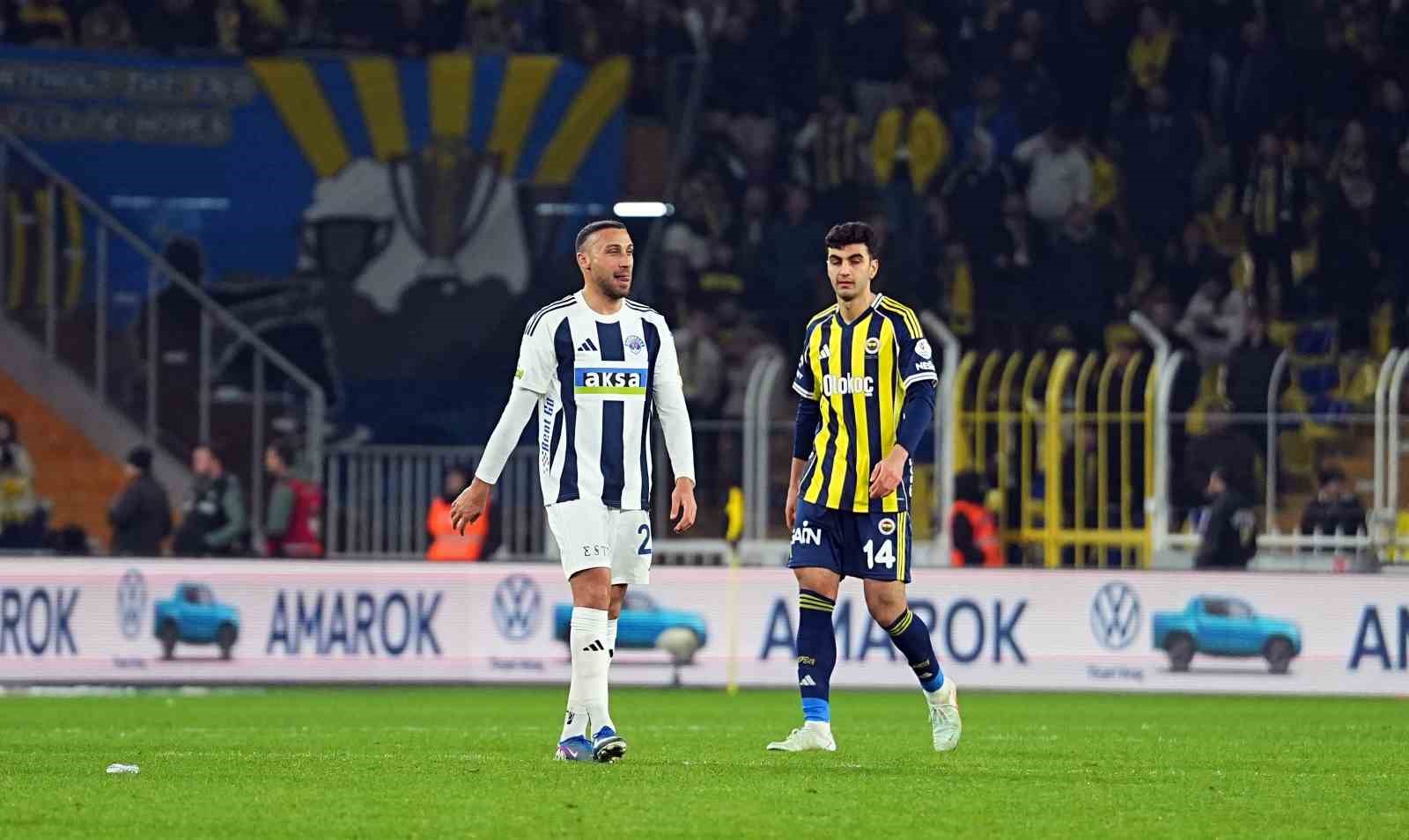 Trendyol Süper Lig: Fenerbahçe: 0 - Kasımpaşa: 0 (İlk yarı)