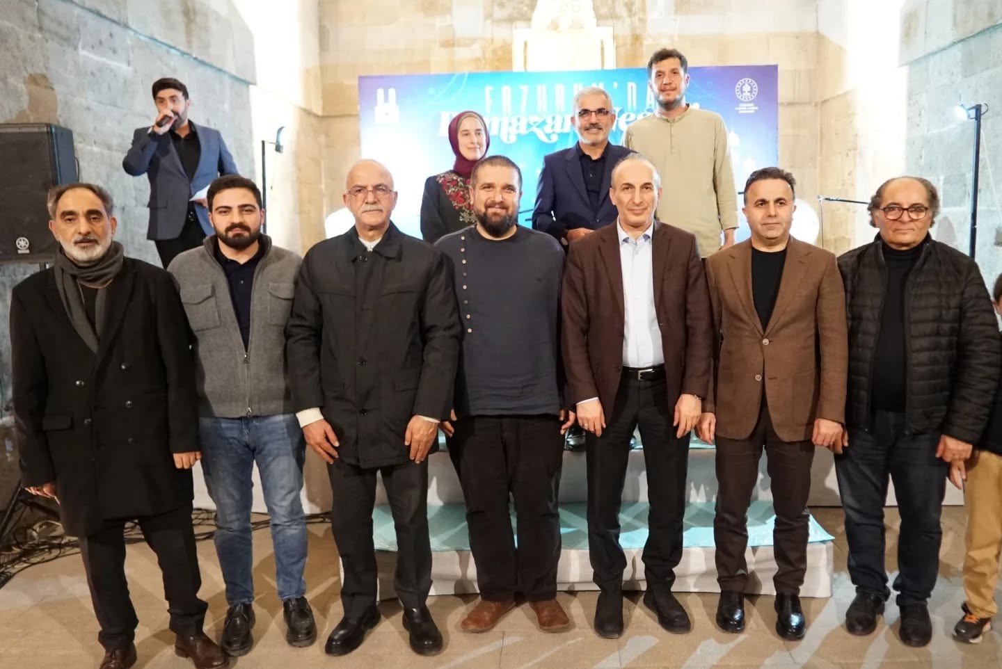 Yakutiye Medresesi&rsquo;nde santurun zarif nağmeleri yankılandı
