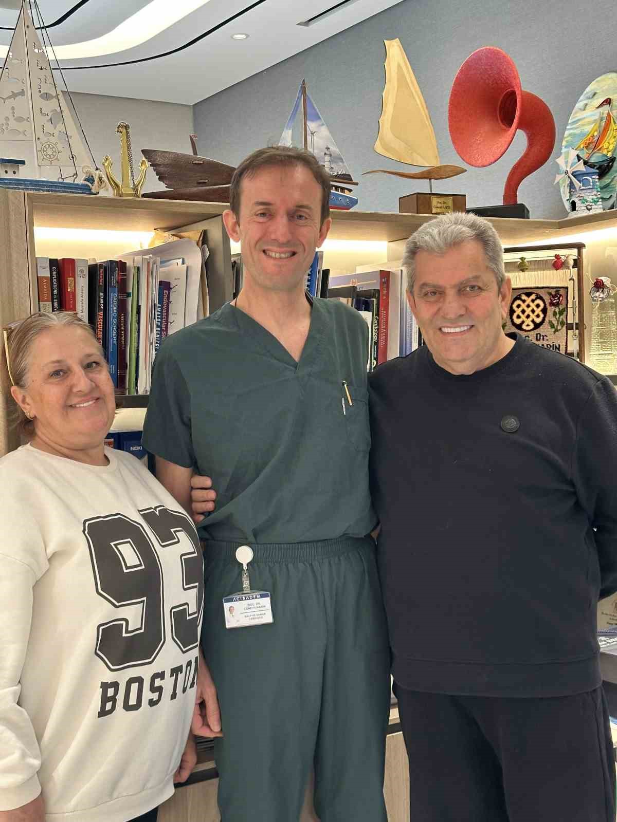 İla&ccedil; yazdırmaya gitti, kendisini ameliyat masasında buldu
