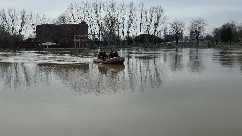 Eski Edirne Belediye Başkanı Hamit Sedefçi botla bahçesinden tahliye edildi