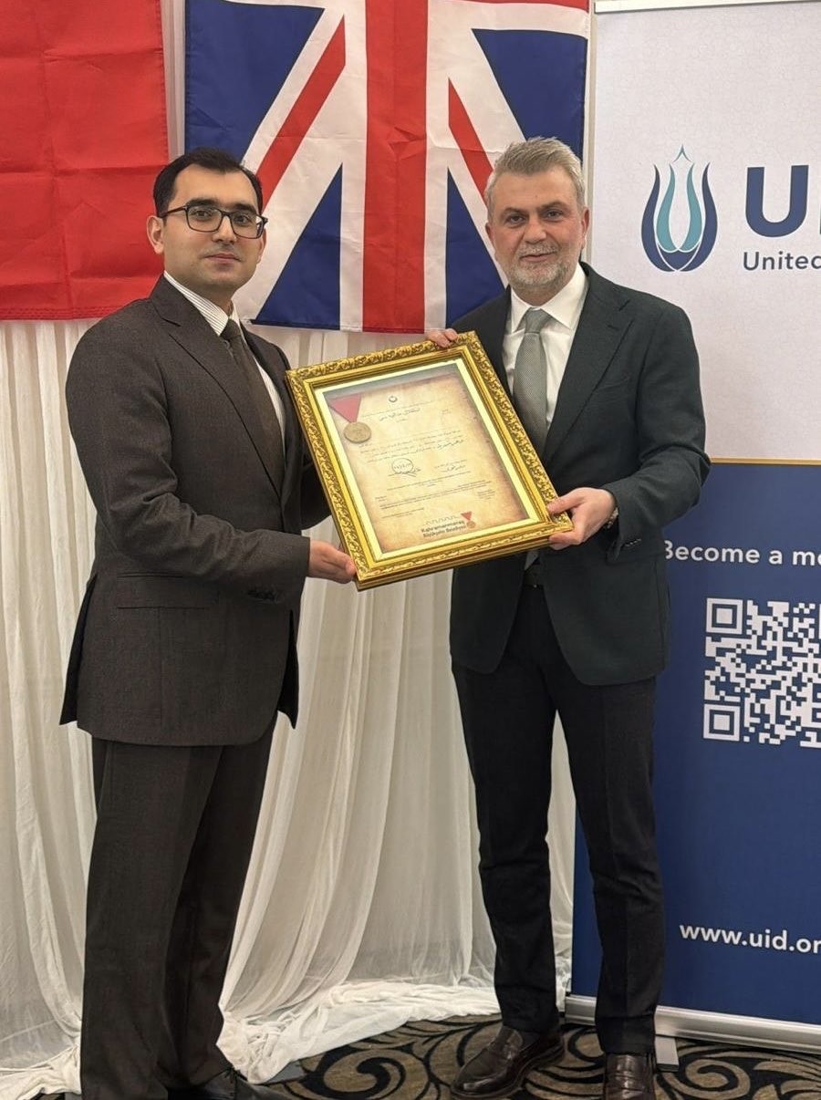 Başkan G&ouml;rgel, İngiltere&rsquo;de birlik sofrasında buluştu
