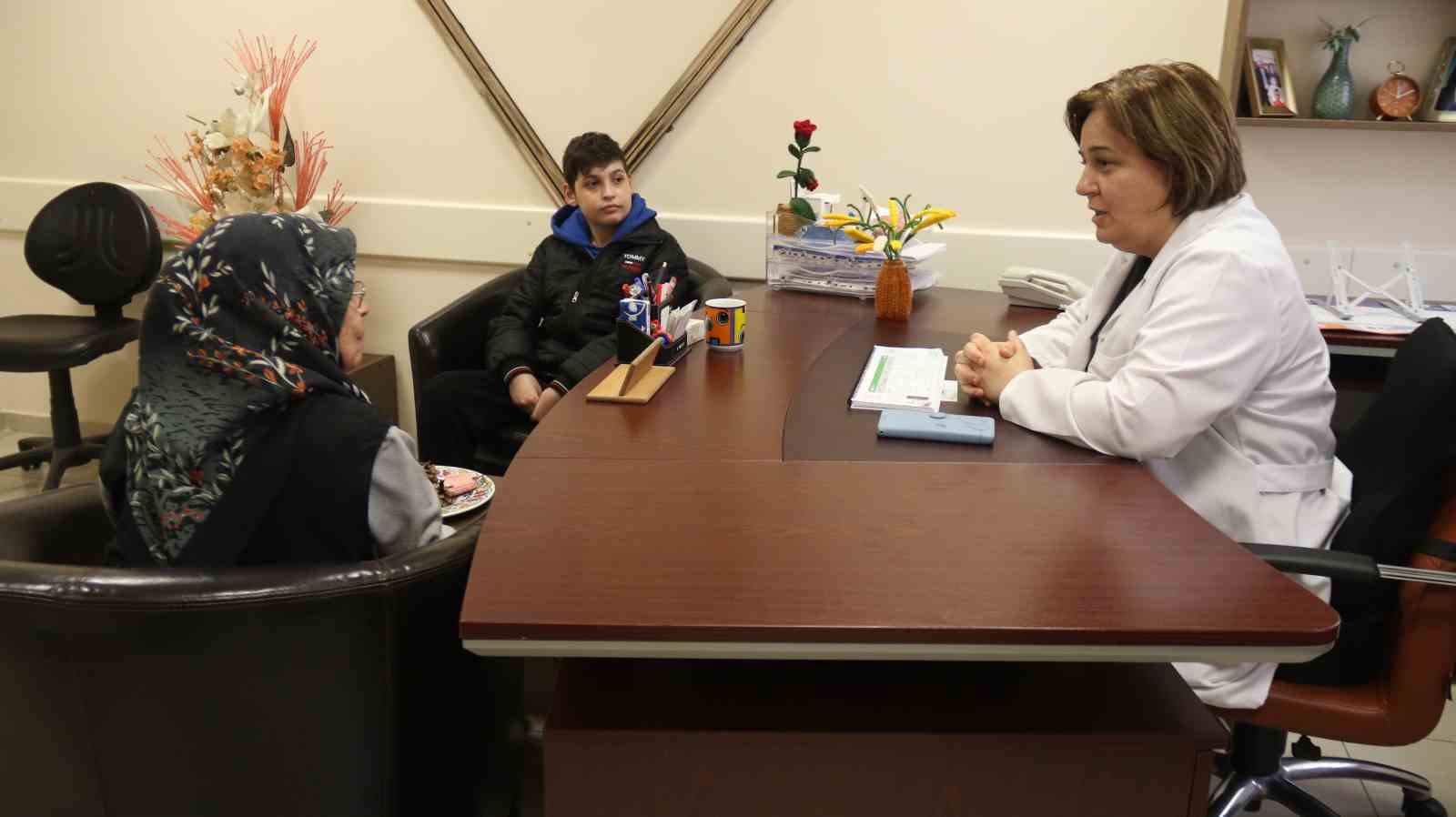 Evden uzak 2 yıllık l&ouml;semi tedavisinde torununun yanından ayrılmayan anneanne mutlu sona ulaştı
