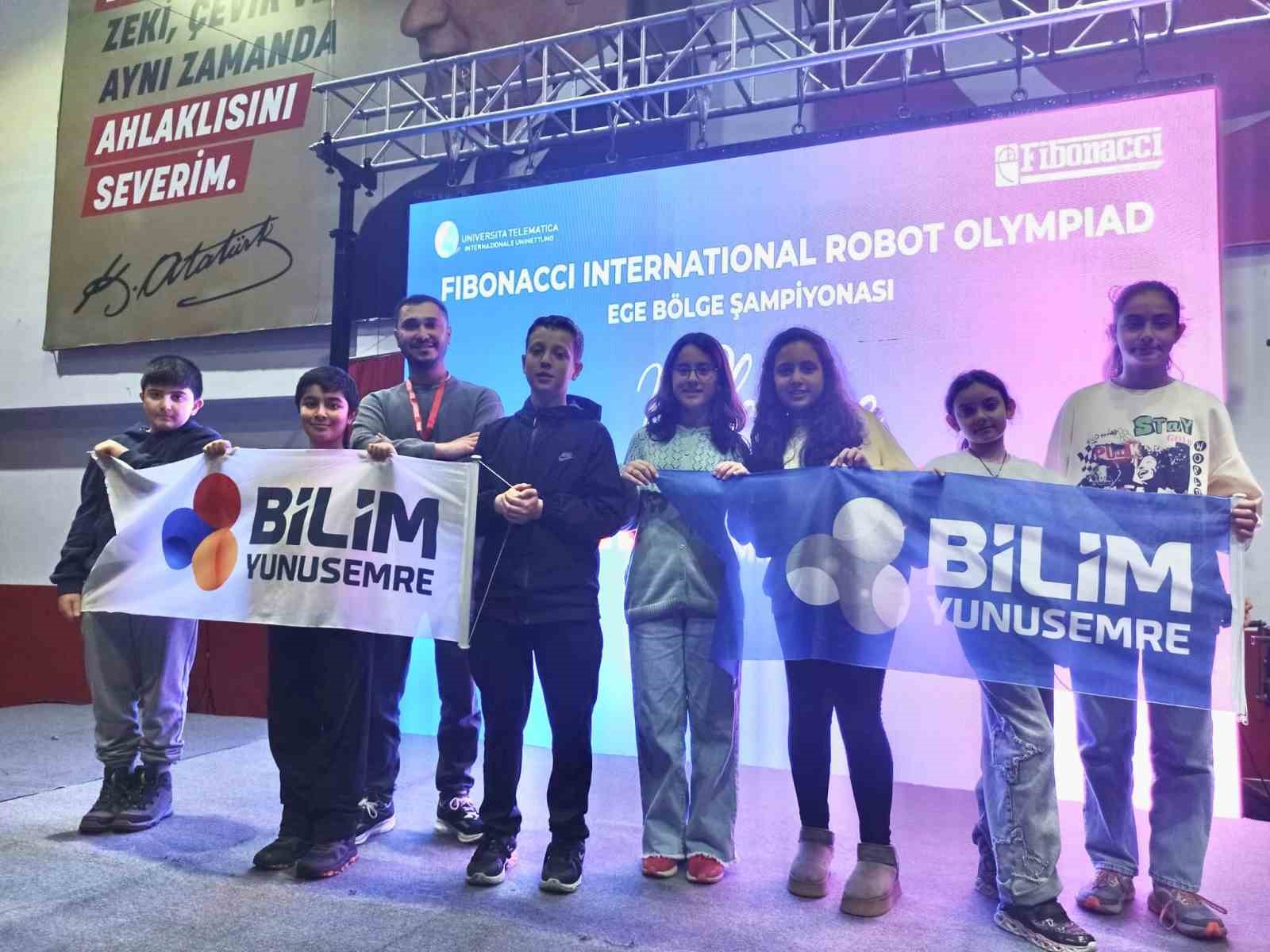 Bilim Yunusemre İzmir’den 3 ödülle döndü