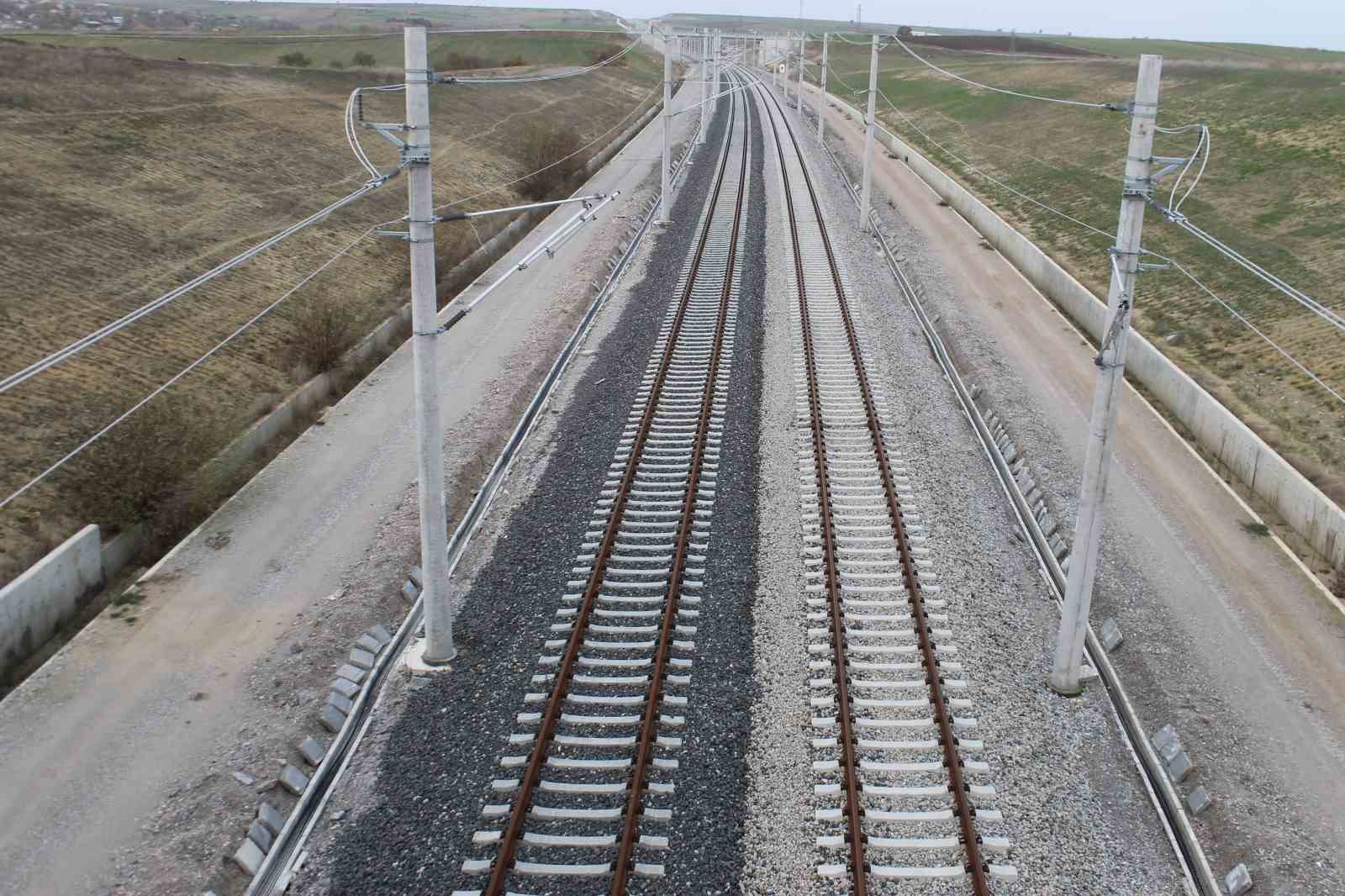 Halkalı-Kapıkule tren hattına elektrik verilecek