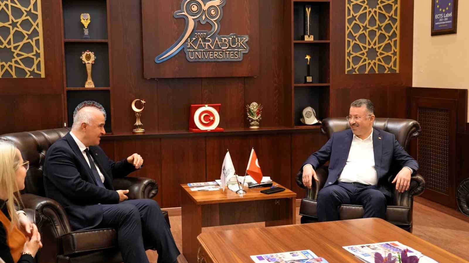 Karab&uuml;k Bartınlılar Derneği&rsquo;nden Prof. Dr. Fatih Kırışık&rsquo;a ziyaret
