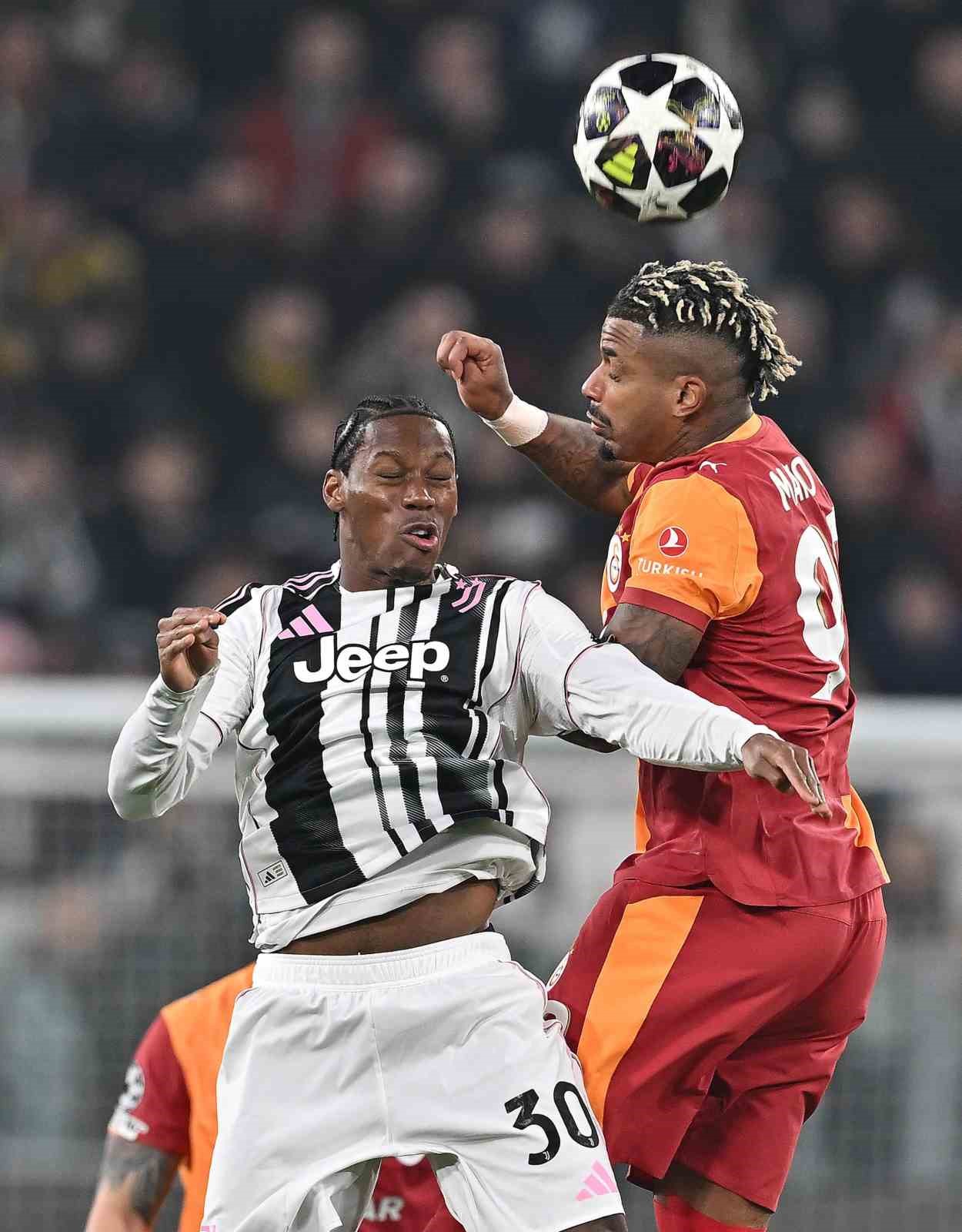 UEFA Şampiyonlar Ligi: Juventus: 1 - Galatasaray: 0 (İlk yarı)