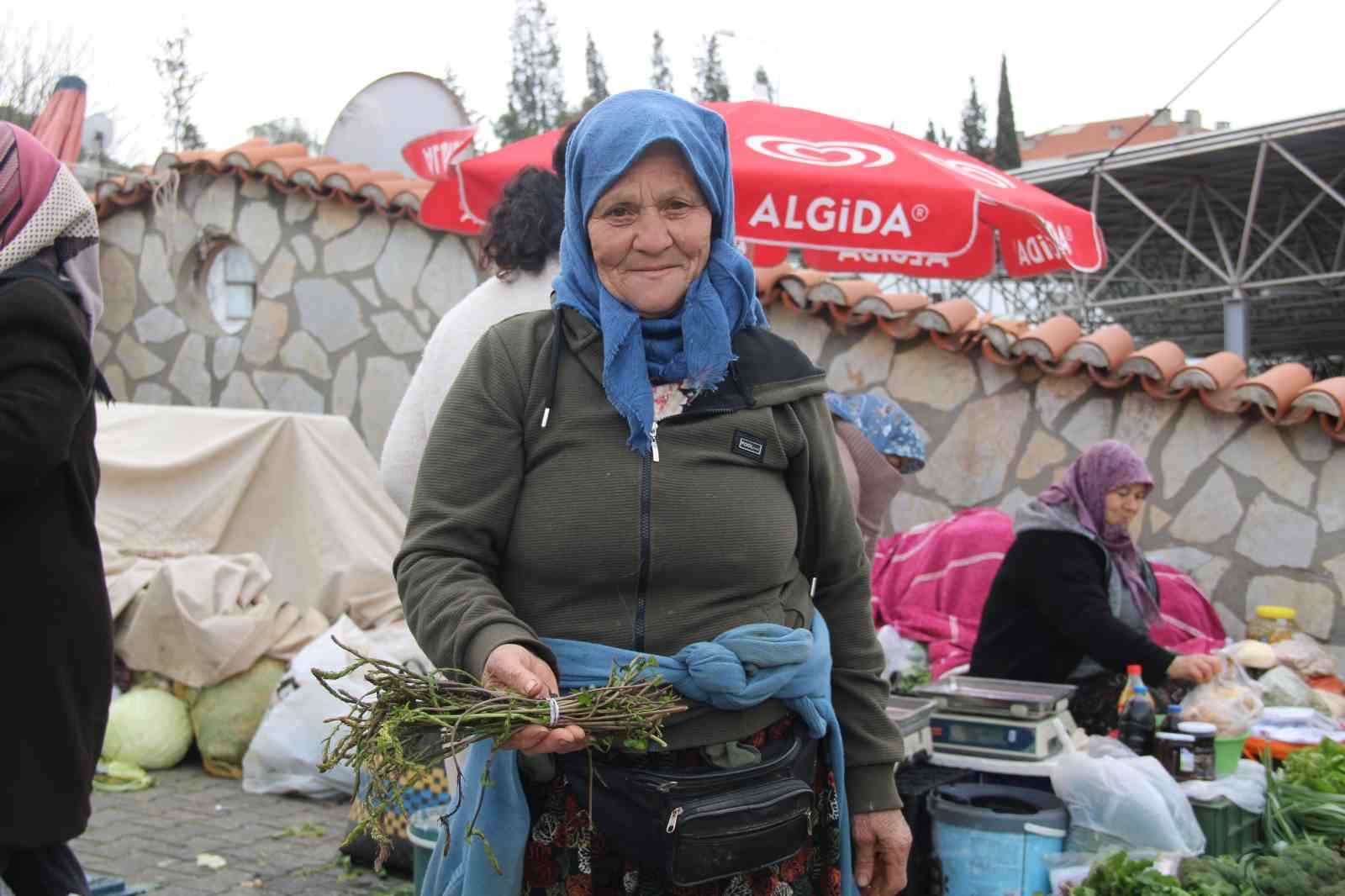 Menteşe Pazarında tilkişen sezonu başladı