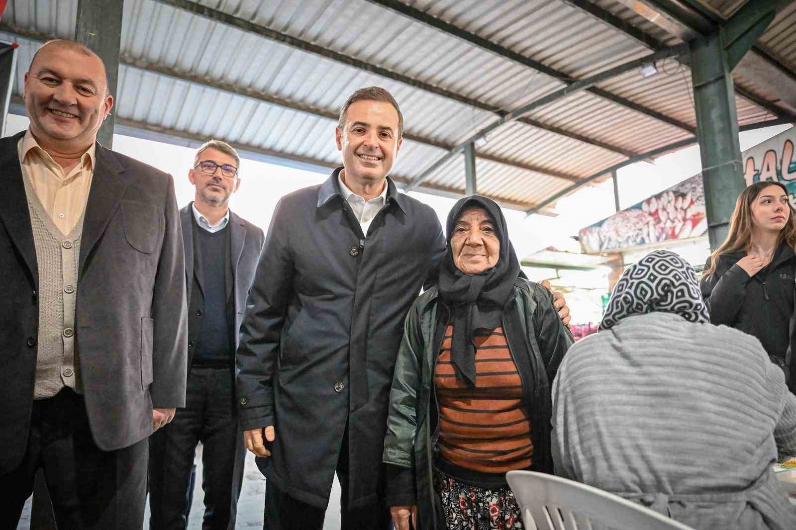 Başkan Ahmet Akın, Bigadiçlilerle iftar sofrasında buluştu